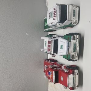 3 Hess trucks metal toy cars size 12×4 5 in